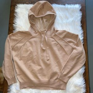 Heartloom Hooded Sweater Relaxed fit Carmel Size Medium